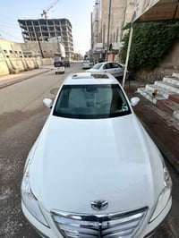 جنسس ٢٠٠٩ ابيض صدفي محرك ٣٨٠٠ جديد خليجي قبل ٨اشهر من بدلته دوش المرغو...