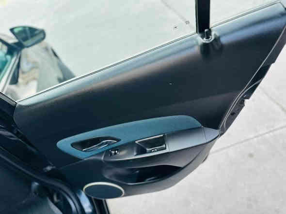 يالله
 سلام عليكم 
بيع او مراوس حسب القناعه 
شوفر كروز  2012 سياره جاهزه من كلشي محرك كير  صدر امامي خليفي  شرط 
تبريد ثلج تدفئه تخم تاير جديد 
 رقم اربيل دولي تحويل او وكاله حاضر 
بيها طخه بسيطه بالبنيد مصبوغ ربع الامامي وجاملغ
مكانها بغداد العامريه 
السعر 80 
تواصل *********** بغداد
