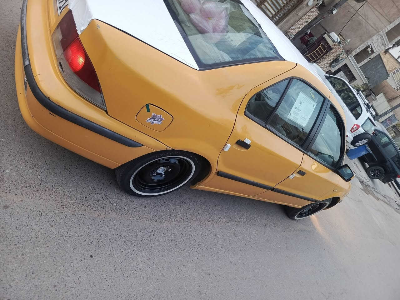 السلام عليكم. سمند للبيع  موديل  2010. هزة جديدة ارقام جديدة.  سيتدارة خير من الله  تبريد
بيهة خياسات معمرة واكو ممعمرة   طخه فقط ربع الجاملغ الامامي الايمن. بيهة بارد باب الخلق السائق 
مكينه كير كلج نعمه من الله  صدرهة نظيف بيهة فقط دبل مال مشط  طكطكه شي قليل. للمعلمات أكثر اتصل  ***********    السعر 28 بيهة مجال قليل  سيارة باسمي  مكان السيارة الدولعي قرب جسر الخطيب
