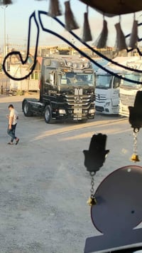 تريله اكتروز حاجب موديل 2010مربوطه عربانه فلات بيبي  رقم دهوك سنويتين ...