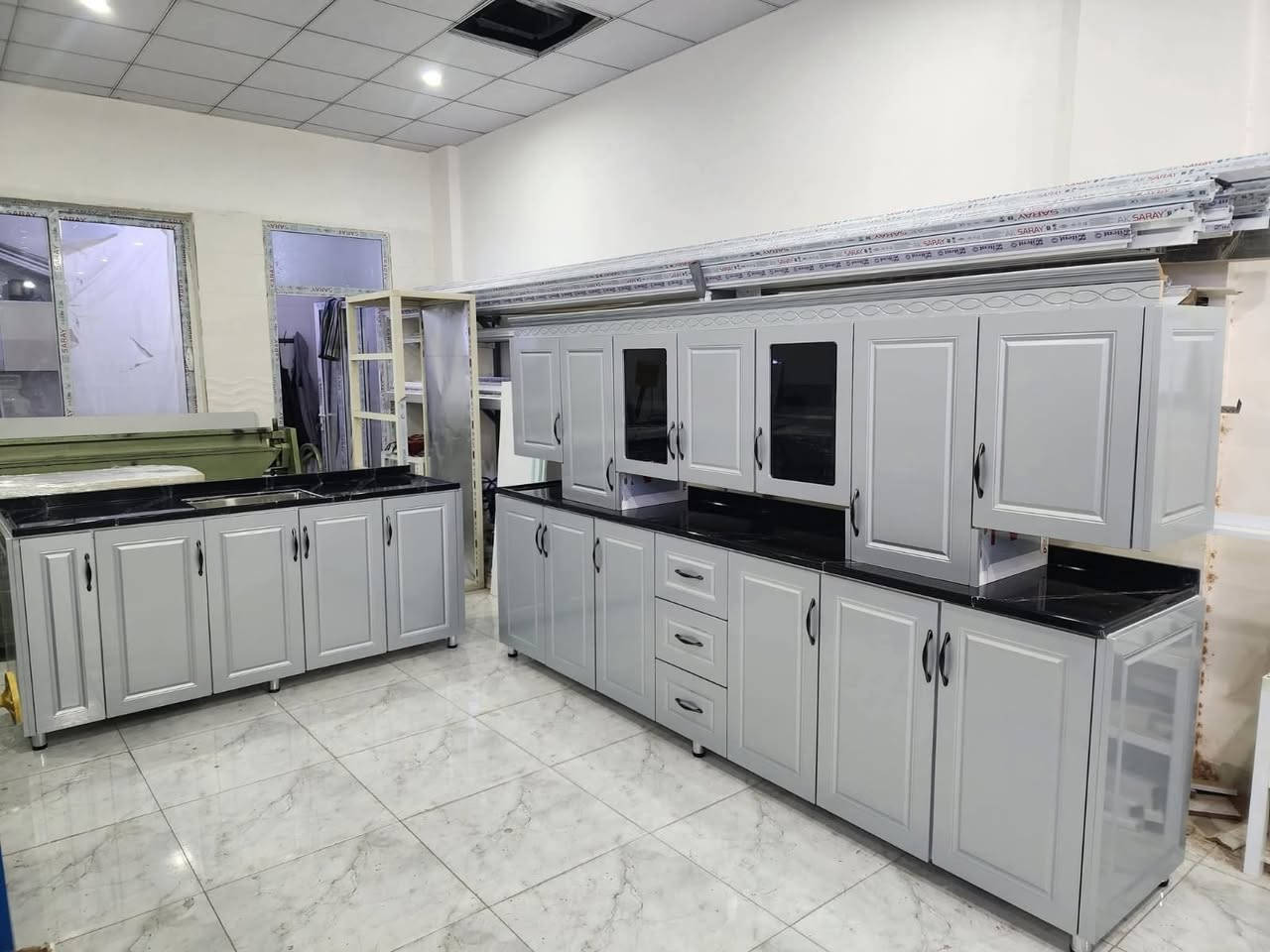 مطابخ الامير 💥جديد،💥 تفصال تزكام نشتغله حسب طلب 
قياس 3 امتار ارضي وملحق
وسنك مترين. كامل مرمر. +حوض ستيل هديه 
للستفسار ع خاص او تساب ***********
