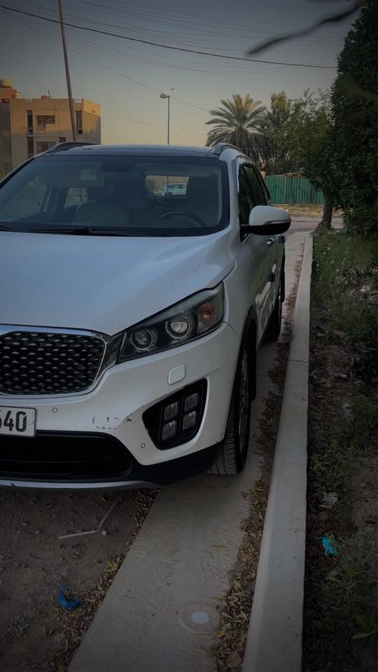 سورنتو 16 خليجي فول 1/1
بيهه بارد باب السايق فقط ومفتوح قبق مكينه
رقم بغداد بأسمي 
ماشيه 190 
بانوراما 
حساس امامي خلفي 
كامره
تحكم فول 
بصمه 
ترحيب 
السعر  230 بي مجال مكاني بغداد البياع 
***********

