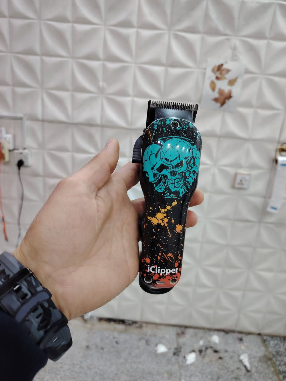 مكائن حلاقه مستخدمه للبيع واتساب ***********  اصليه شحن  يطول  أسعار بلاش   واصل الباب محلك  توصيل مجاني
