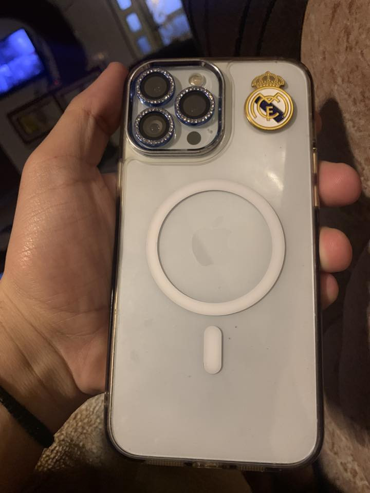 ايفون ١٣ برو ماكس ذاكرا ١٢٨ تك مبدل شاشه وا بطاريه نوعيه زينه سعره ٣٧٠ تواصل واتساب ***********
