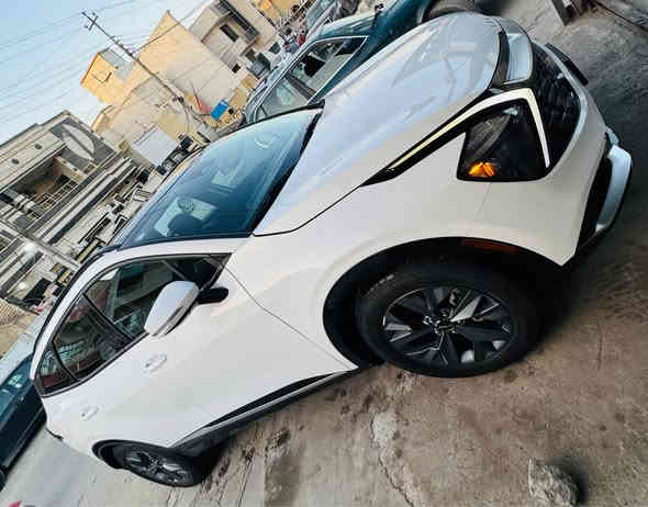 السلام عليكم كيا سبورتج موديل 2023لارج الطويله فئة SX يعني فول ماشيا 13 الف مايل صور الحادث بالنشور مع السونر 
بانو راما 
داخل جلد  بلاد
هند بريك بصمه 
تبريد قطعتين 
تو ويل 
مكينه 2500
كاربلي 
مودات قياده متعدده 
فول تحكم ستيرن 
كشن كهرباء 
تدفئه كشنات مع الستيرن 
شاحن واير ليس
رادارات
خزن ميموري 
مود دايف 
اوتو هولد 
بصمه تشغيل عن بعد 
اشارة ترحيب بعد بيهه هواي مواصفات السعر 190 ورقه بدون رقم مكانها بغداد زيونه الاتصال *********** بغداد
