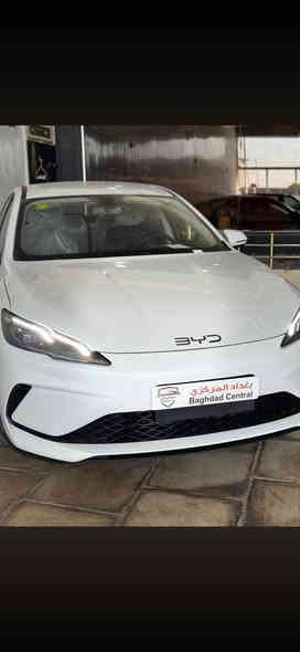 BYDSEAL05  DM-i 1.5L موديل 2025 - سيارة 
اللون الابيض والداخل ابيض 

هجينة قابلة للشحن جديدة كليًا للبيع

تواصل معنا اليوم لمعرفة سعر الجملة!

‭0776 240 1512‬

***********📞📞☎️☎️

● النوع: جديد (2025)

● الموديل: سيدان مدمجة (هجينة قابلة للشحن)

● نوع الطاقة: هجينة قابلة للشحن (PHEV)

● الأبعاد: 4780 × 1837 × 1515 مم

● المحرك: 1.5 لتر L4 بقوة 101 حصان + محرك كهربائي

● أقصى قوة للمحرك: 74 كيلو واط (101 حصان)

● أقصى قوة للمحرك: 120 كيلو واط (163 حصان)

● أقصى عزم دوران للمحرك: 126 نيوتن متر

● أقصى عزم دوران للمحرك: 210 نيوتن متر

● ناقل الحركة: E-CVT

● نوع الدفع: دفع أمامي

● التسارع (من 0 إلى 100 كم/ساعة): 7.6 ثانية

● السرعة القصوى: ١٨٠ كم/ساعة

● مدى القيادة بالكهرباء فقط (CLTC): ٥٥ كم

● استهلاك الوقود (WLTC): ١.٧٤ لتر/١٠٠ كم

● مدة شحن البطارية: ٢.٢ ساعة (شحن بطيء)

● نوع الهيكل: سيدان بأربعة أبواب، ٥ مقاعد

● سعة صندوق الأمتعة: ٥٠٨ لترات

● خزان الوقود: ٦٥ لترًا

#شكل التسلا ✅

نظام دفع هجين فعال سعة ١.٥ لتر بكفاءة حرارية ٤٦٪

استهلاك منخفض للوقود صديق للبيئة

مساحة داخلية واسعة لخمسة مقاعد مع صندوق خلفي كبير

توازن مثالي بين الأداء والكفاءة

للاستفسار اكثر الأتصال او زيارة موقع الشركة   

📍بغداد معارض البياع المدخل الرئيسي مقابل محطه وقود السيديه شركه بغداد المركزي 

📍مدخل بغداد قرب سيطره 75 

‭0776 240 1512‬

***********

***********
