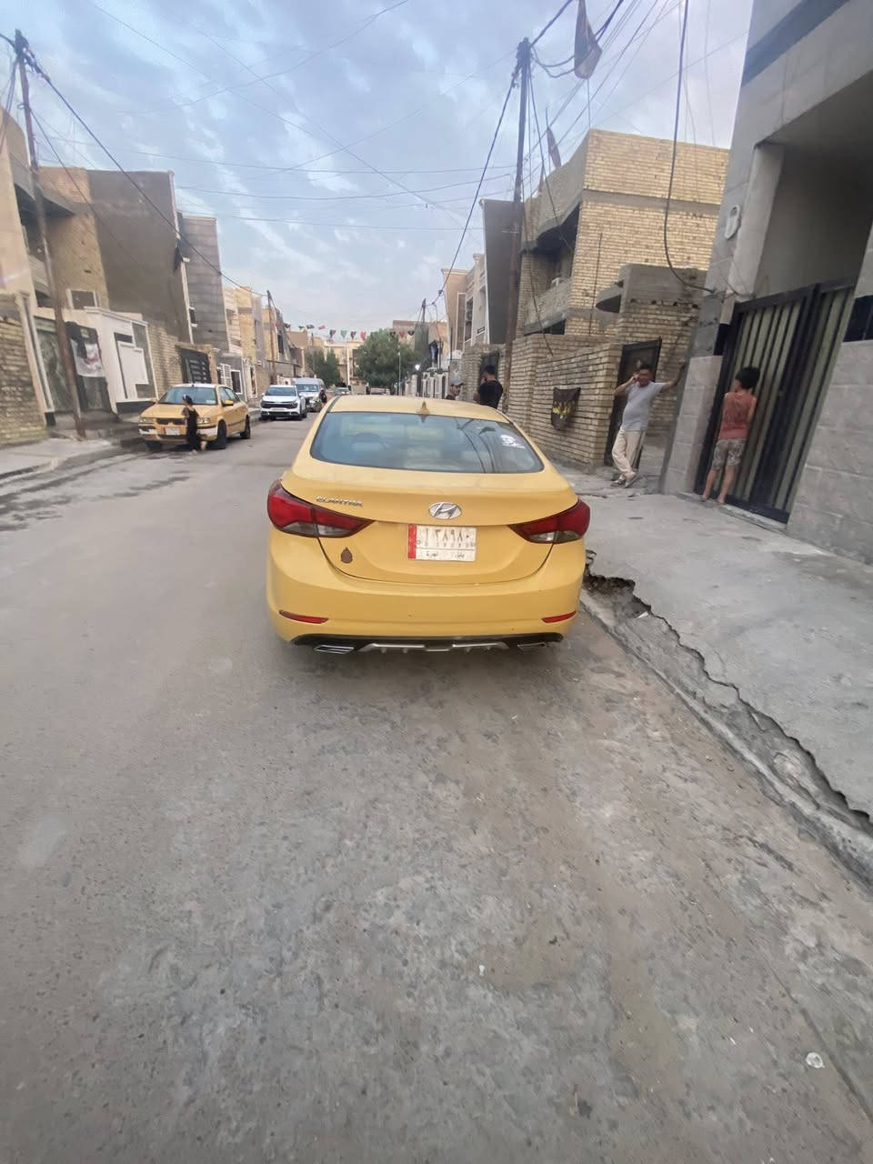 سلام عليكم النترا15وارد امريكي بسمي سياره بيه تبخيرعنوان بغدادسعر82وبيه مجال***********
