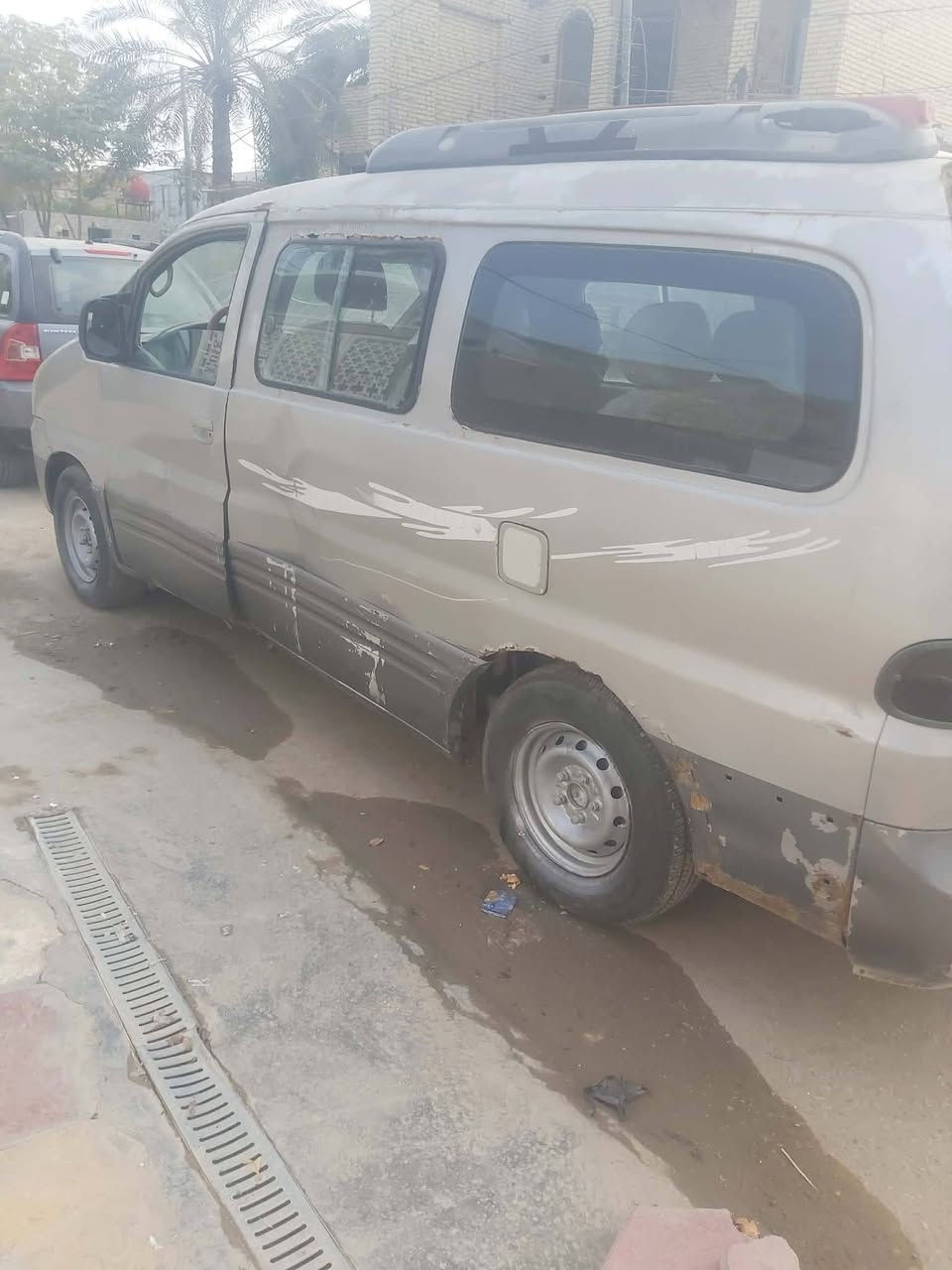 السلام عليكم سياره ستاركس للبيع موديل 2006 كير ومحرك واكسل جدد بدون تحويل السعر 15  السعر 15 ورقه قفل مكان بابل الاستفسار على هذا الرقم ***********
