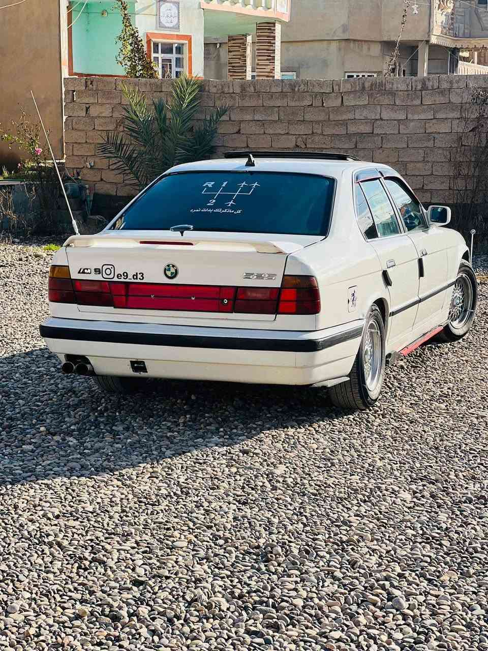 بي ام 525
كير عادي 
كير محرك خير من الله 
صدر جديد 
تواير جديد 
رقم انبار الماني مشروع وطني 
السعر 57 وبيها مجال
رقم الهاتف ***********
