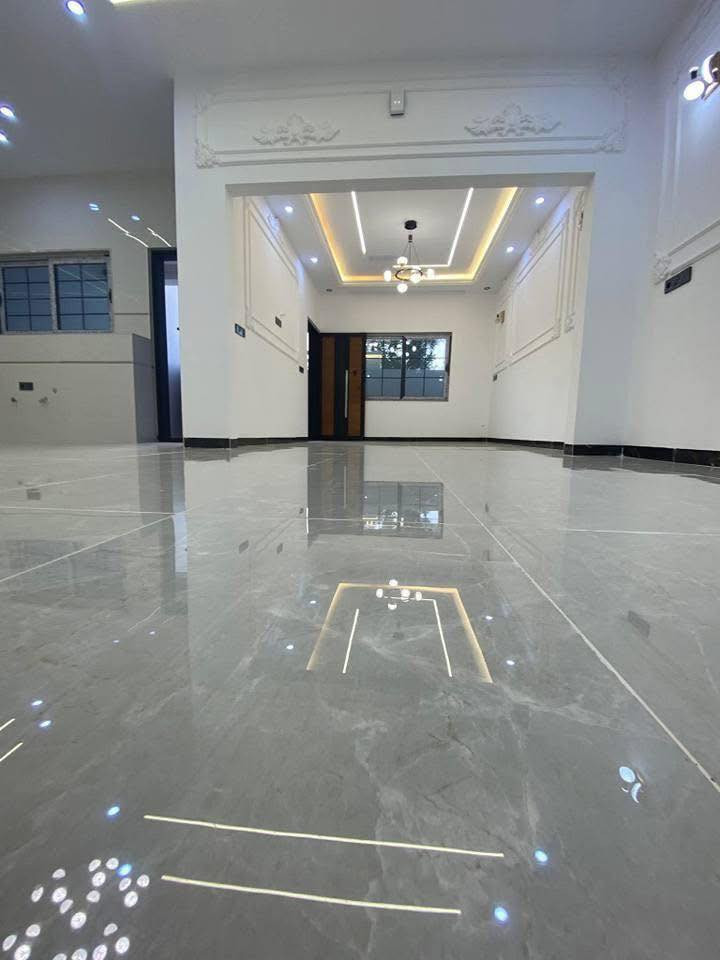 دار للبيع من طابقين بناء حديث مودرن فول طابو ملك صرف بأسم شخص واحد 
المساحة :- 125متر واجهة 7,5متـــر  
الموقع كركوك حي عدن على شارع 20 متر. أمامه حديقة 
لمعرفه المزيد يرجى الاتصال بالارقام

 للتواصل ***********
***********
بأمكانكم عرض عقارتكم لدينا سواء كانت #بيــع أو #إيجــار أو #أستثـمار ‏‎زبائننا الكرام بِكُم نَرتقي ونَتشرف بزيارتِكم ونَفتخر بخِدمتِكم

 مكتب عادل الونداوي للعقارات للاستثمار والتطوير العقاري معكم نحو الأفضل للإستفساريمكنكم مراسلة الصفحة شركة ونداوي كروب للإنشاءات والعقارات اسطنبول وفي بغداد وكركوك 

عنوان المكتب الفرع الاول(اسطنبول يوسف باشا قرب مول هستوريا )
 واتس 00905355896627

الفرع الثاني  ( كركوك حي الواسطي شارع السايدين الرئيسي قرب اسواق المتوكل
