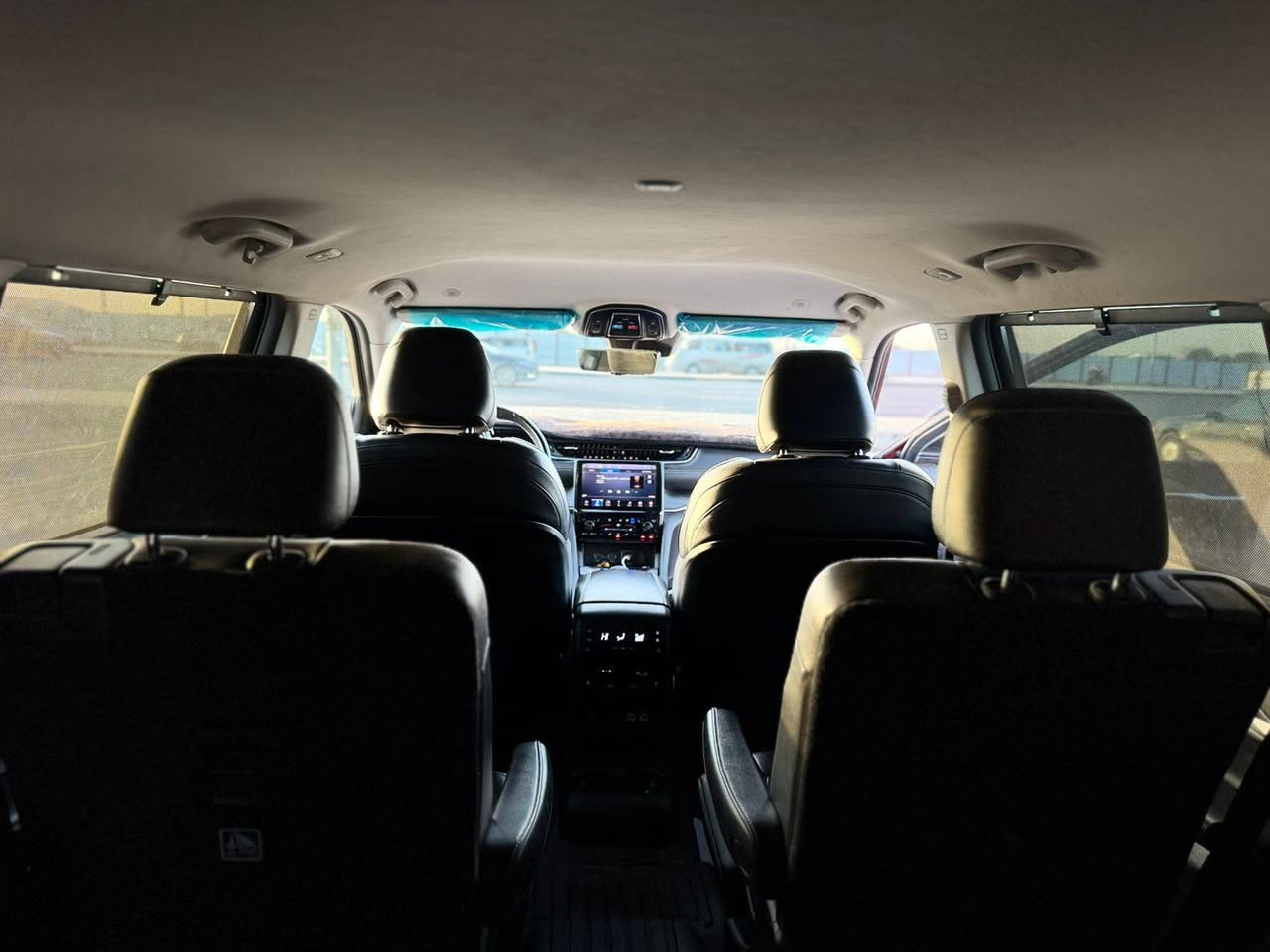 للبيع
جيب كراند شيروكي ليمتد 7 راكب موديل 2023 وارد أمريكي حادث جاملغ وبنيد وحافة باب السايق يعني 3 قطع مكينه 6 سلندر بدون رقم فحص موقت تترقم جميع المحافظات 

المواصفات

مكينة V6 3.6

دفع رباعي 4X4

بصمة 4 ابواب وجنطة

بصمة تشغيل

تشغيل عن بعد ويل قياس 20 انج

شاشة كبيرة قياس 10.1 انج

نظام الخرائط GPS

لوحة القيادة ديجتال

5 كامرات 360 درجة

كاميرا للمرآة الداخلية

رادار امامي وخلفي وجنبي نقطة عمياء تحديد مسار قيادة ذاتية

مانع تصادم خلفي وامامي

حساسات خلفية

توقف ذاتي

هائد بريك كهرباء دكمة

Auto Start نظام

كشنات جلد منفصل VIP

الكشنات الأمامية تحكم كهرباء وخزن ميموري وتدفئة و تبريد كشنات خلفية تدفئة

تحكم ستيرن جهتين

ستيرن شفتات وتحكم كهرباء

شاحن وايرلس

إنارة داخليه محيطيه

لايت زنون LED

كشافات زنون LED

رادار جانبي وخلفي 

للاستفسار
***********
