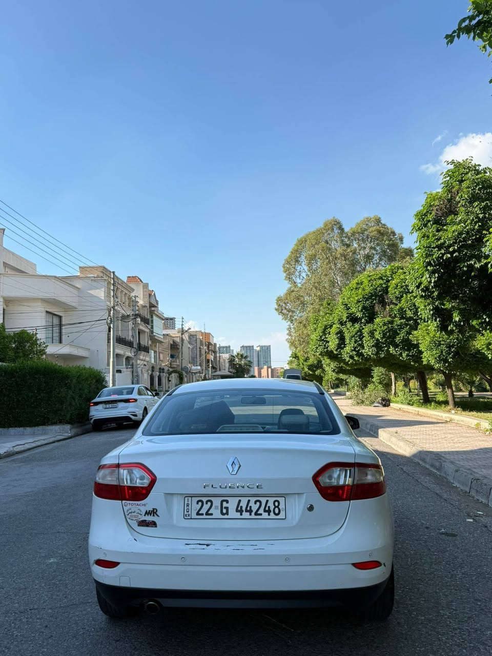 🚗 **للبيع سيارة **
🔹 النوع: رينو
🔹 الموديل:  فلاونس
🔹 سنة الصنع: 2017
🔹 اللون: ابيض
🔹 محرك 2000

✅ السيارة بحالة جيدة جداً 
✅ سياره كفاله عامه

💰 السعر: 90$ (قابل للتفاوض)

📍 الموقع: اربيل معرض منذر الدليمي

📞 للتواصل: ***********
