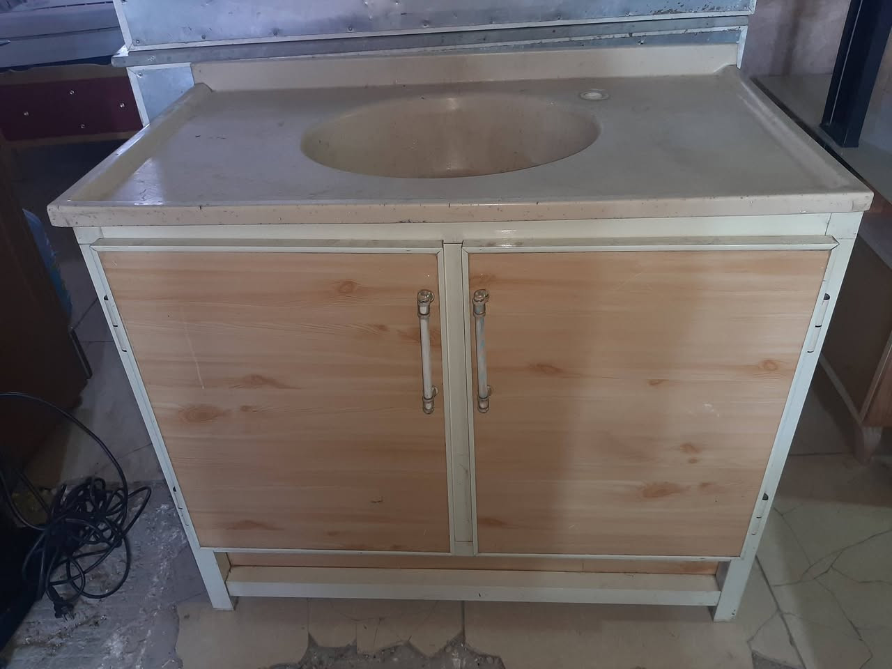 ميز بلازما تركي درجه أوله اي ضرر مابيه السعر 85 سنك مرمر اخو الجديد سعر 80 بيهن مجال الاستفسار خاص او على الرقم ***********
