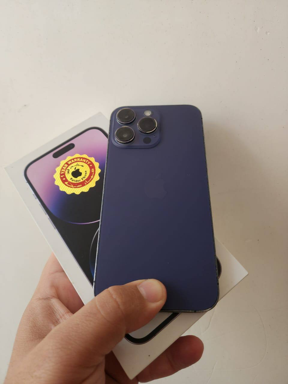 ايفون 14برو ماكس iPhone 14 Pro Max
  
⭕️ شرق اوسط دبل شريحه ZA/A 
⭕️بطاريه 99  %‎  مبدله
⭕️الذاكره 256
🛑 شاشه مبدله وكاله 
🛑 ملحقاته كاملة مطابقه 

سعر 575 

مكاني بابل المركز توصيل ماكو 

اتصال فقط ما موجود على نت 

***********
