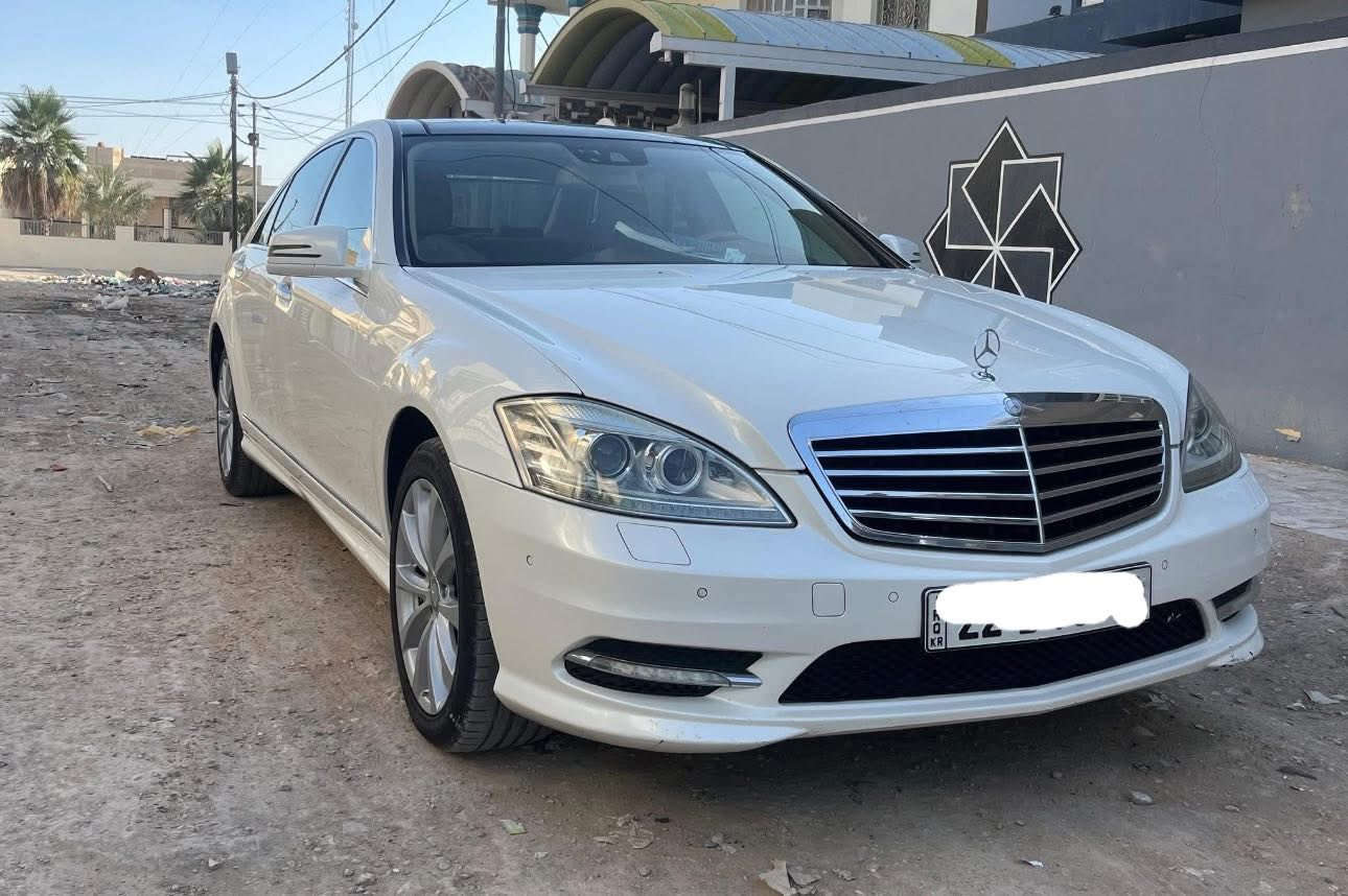 مارسيدس حجم S 350 موديل 2011
وارد خليجي مكفوله كفاله عامه
رقم اربيل مميز بأسمي وكاله و تحويل ومباشر 

عداد المسافه 200 الف 
المواصفات 1/1 معروفه فول تجي 
محرك V6
سلايت 
كشنات جلد وكهرباء
كشنات خلفية كهرباء
كل الكشنات تدفئة تبريد
كل التجاوي كهرباء
بلوتوث 
تلفون
5ابواب شفط
5 بردات
حساس امامي خلفي
لايت وبك لايت لد
لايتات داينمك
جكات 
3 قطع تبريد  امامي خلفي وتكم
كير مكينه صدر تايرات تبريد كلة 100‎%‎ سياره جاهزه 
وبعد بيها مواصفات 
مكان بابل حله
السعر ٢٣٥ بيع مستعجل


**إذا كنت صاحب هذا الإعلان وتريد حذفه لأي سبب، رجاءا أرسل رسالة إلى الدعم الفني**
