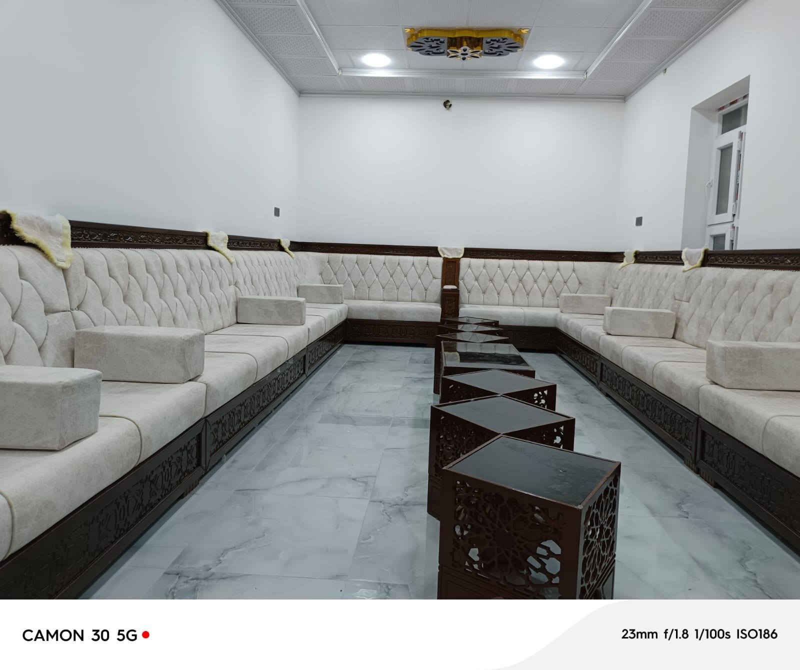 السلام عليكم متابعين صفحة معمل ومعرض الملكي اللقنفات ولدواوين 
يقدم لكم اسعار  تنافسيه
ملاحظه تفاصيل العمل خشب روسي انجين 
مقعد بلاويد اسود او ابيض حسب طلب الزبون 
عملنا لكافه الموديلات ودواوين 
 مع كل ديوان هديه طبله  كبيره و كوشات من المعمل 
ويوجد لدينا مندوب لاخذ القياسات 
العنوان/ القائم /الحولي /قرب معمل غاز القائم *********** /*********** ابواحمد@
