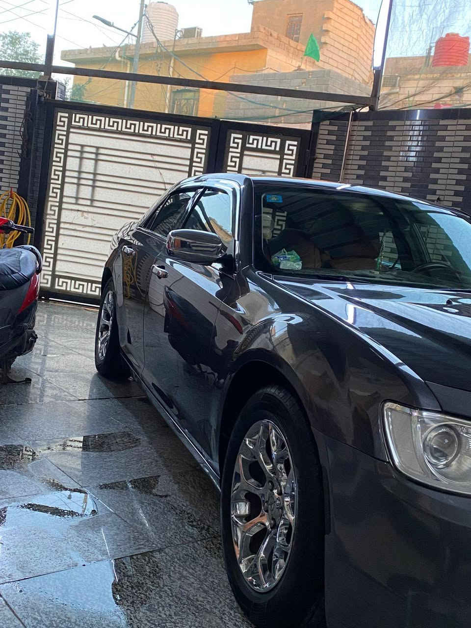 السلام عليكم للبيع كرايسلر (اوباما) مديل  2017 رقم بغداد باسمي تحويل ثاني يوم كفاله من جميع النواحي مكاني ***********
