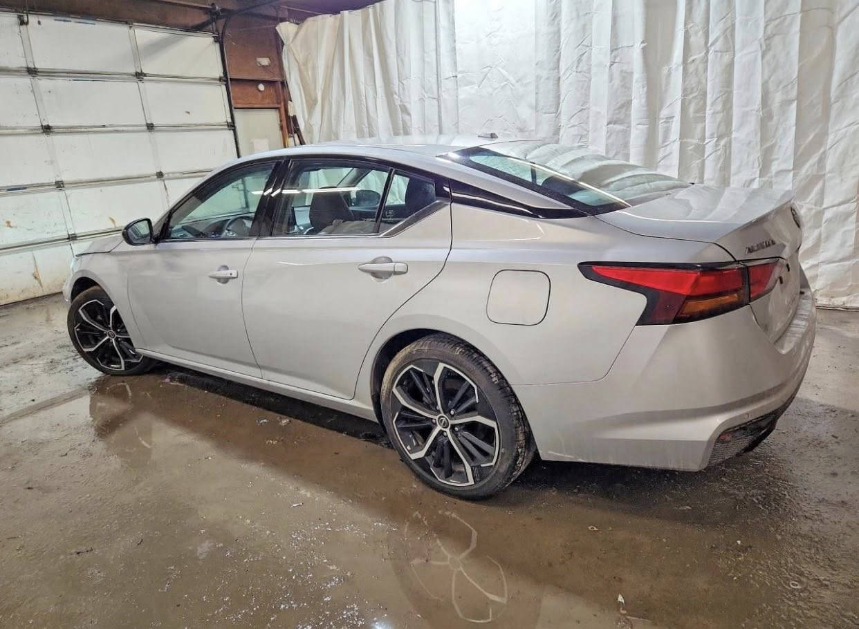 🔹السلام عليكم ..

🔹نوع السيارة …
‏♦️NISSAN - ALTIMA - SR - 2025

♦️تاريخ المزايدة غداً الاربعاء بعد السادسة مسائاً
2026 - 2 - 18

♦️عداد المسافات - 22 الف ميل فقط .
♦️الاسطوانات - 4 سلندر .
♦️حجم المحرك - 2.5 .
♦️الوقود - بانزين .
♦️فتحة سقف
♦️شاشة كبيرة 
♦️تشغيل عن بعد

♦️الأضرار  :- حسب الصور المرفقة  ..

🔹للدخول الى المزاد او شراء سيارة
🔹او اي استفسار يرجى التواصل مع …

🔹شركة الناصر للمزادات وتجارة السيارات🔹

♦️زياد الناصر -  ‭***********
ايهم الناصر - ***********♦️

📍صلاح الدين - قضاء العلم - قرب البطاقة الوطنية📍
