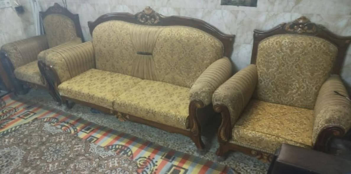 السلام عليكم طخم ملكي اثنين كبار اربعة صغار نظيف جدا جدا وثقيل السعر ١٢٥ بيع مستعجل ارفعو منشور بصلاه عل النبي الشرايه فقط خاص مكان موصل الجديده


**إذا كنت صاحب هذا الإعلان وتريد حذفه لأي سبب، رجاءا أرسل رسالة إلى الدعم الفني**