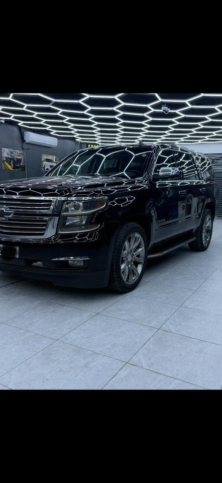 سلام عليكم 
تاهو 2015 LTZ فول مواصفات ومواصفاتها معروفه ماشيه 140  خليجية مكفوله كفاله عامه ماعدا طخه بسيطه بجاملغ الخلفي وباقي على نفس وضعه ما مصلحها سياره بسمي تحويل ثاني يوم السعر 355  
*********** مكان سياره بغداد الزعفرانيه
