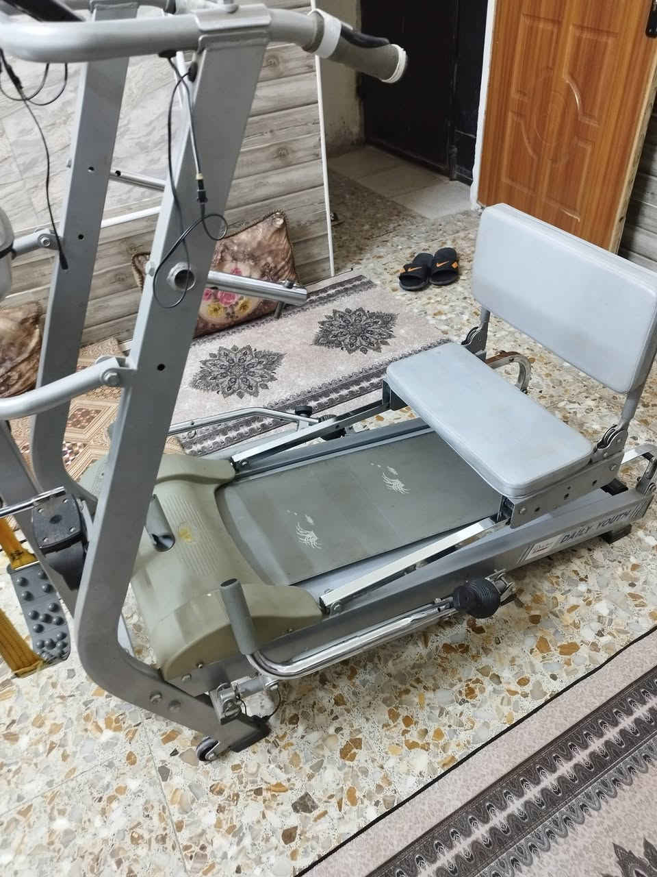 سلام عليكم كباتن من رخصة الادمن المحترم جهاز جري باله ميكانيكي يعني مو كهربائي يحتوي على مجموعة العاب جري ولف خصر وشناو معده بايسكل تجديف وماطور تكسير شحوم كهربائي كرسي بلادي وياه دشبول رقمي ع الباتري محتاج وريد ابيعه سعره 130 وبيه مجال قليل شباب مكانه بغداد مدينة الصدر *********** متواجد ع الفيس ايضآ
