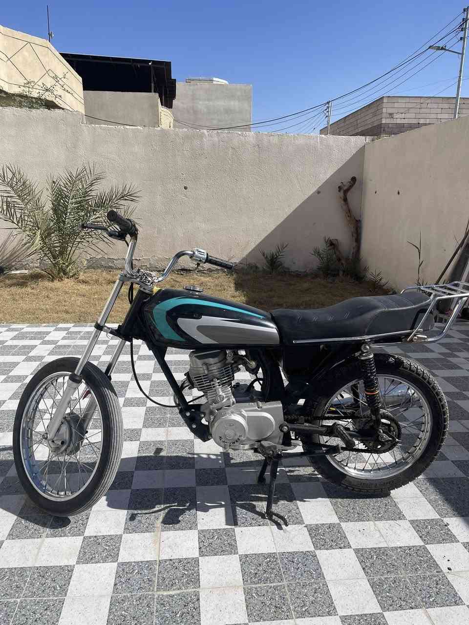 دراجه ايراني بدون اوراق مكينه رابيدو دراجه تعمير ڪلشـჂ̤ جديد سعره 600 وبيه مجال مكانه تنومة ***********
