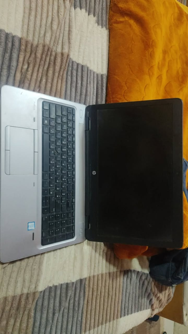 💻 للبيع لابتوب HP ProBook
✅ معالج Intel Core i7 الجيل السابع
✅ سرعة المعالج 2.5GHz
✅ رام 16GB
✅ خزن SSD سريع
✅ مناسب للبرمجة، التصميم، الدراسة، والأعمال المكتبية
✅ أداء سريع وسلس بالتشغيل وفتح البرامج
✅ بطارية وهيكل عملي من فئة ProBook المعروفة بالتحمل
اللابتوب مرتب وجاهز للاستخدام، ومناسب جداً للي يريد جهاز عملي بشغل قوي وسرعة ممتازة.


**إذا كنت صاحب هذا الإعلان وتريد حذفه لأي سبب، رجاءا أرسل رسالة إلى الدعم الفني**