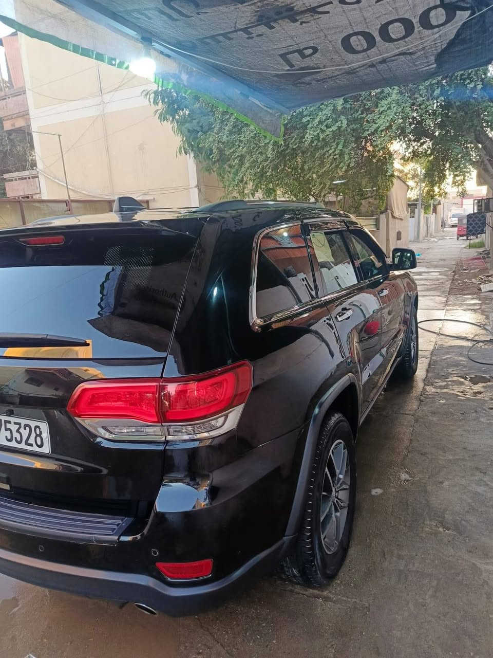 السلام عليكم جيب لاريدو للبيع وارد امريكي موديل ٢٠٢٠ فوووول مواصفات السياره بأسمي رقم اربيل 
مواصفات  السياره كشنات جلد تدفئ وتبريد +تحكم كهرباء 
ستيرن كهرباء هيتر تدفئه بالستيرن 
كشنات خزن ميموري ثلاث وضعيات 
شاشه كبيره فور فويل ٤مودات 
قطعتين صبغ جاملغين اماني وخلفي 
عداد مسافه ٧٩٠٠٠قابل للزياده 
تخم تاير جديد صدر امامي خلفي جديد بطاريات كبيره وصغيره جديد ضمان سنه 
صندوك كهرباء جك شفط 
عليها منضومه غاز انسى شي اسمه صرف بانزين ودوانز 
اناره داخليه ترحيب اشاير بالمري  رادارات محرك ٦سلندر ٣٦٠٠
السعر 225$ورقه مكان السياره بغداد الدوره 
ملاحضه سنويه وارقام وهزه كله جديد صافيه السياره 
شرط التحويل او الوكاله  الاتصال على الرقم ***********
