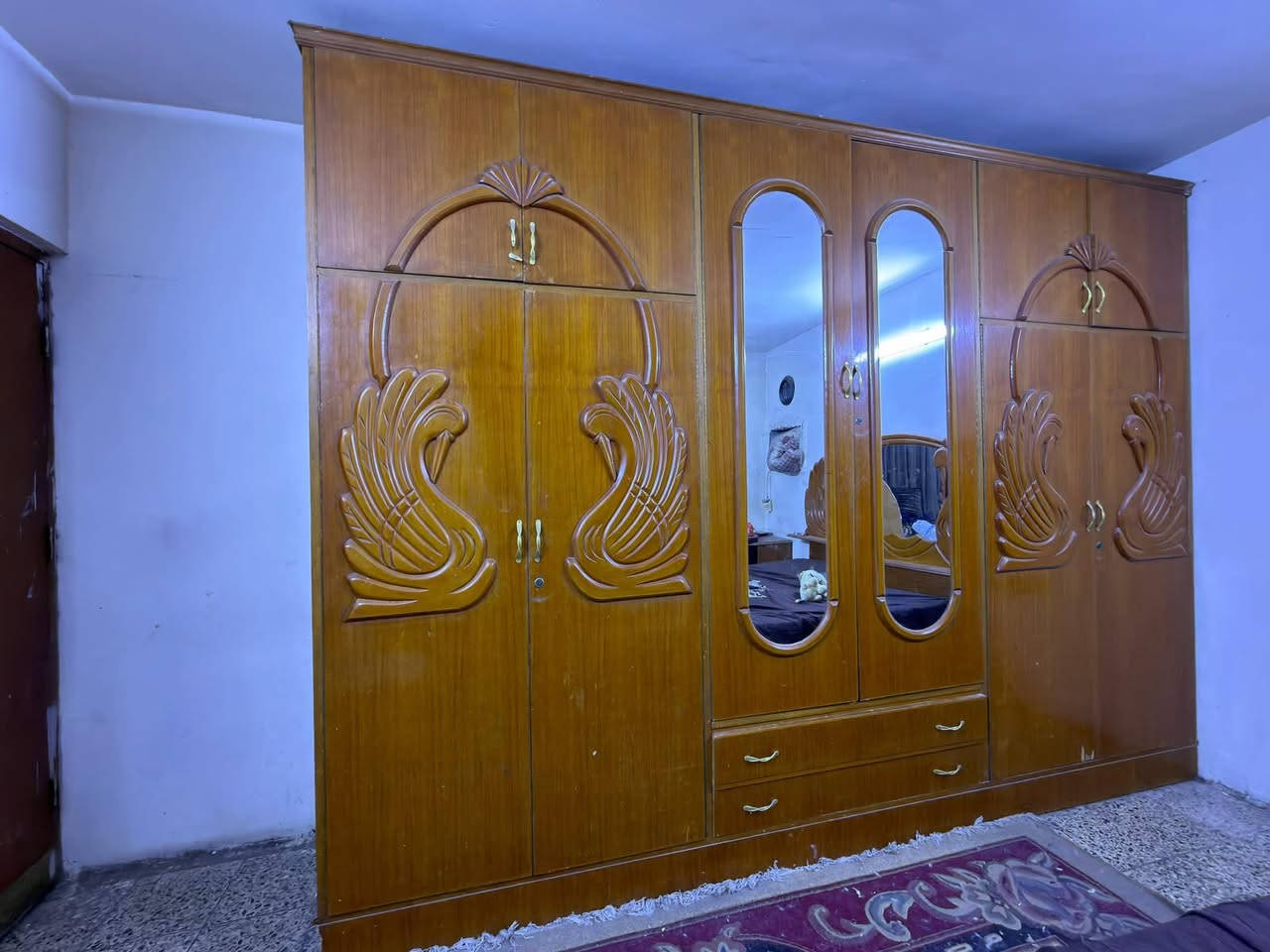 غرفة نوم صاج للبيع
***********
يحتوي على واتساب و رصيد
