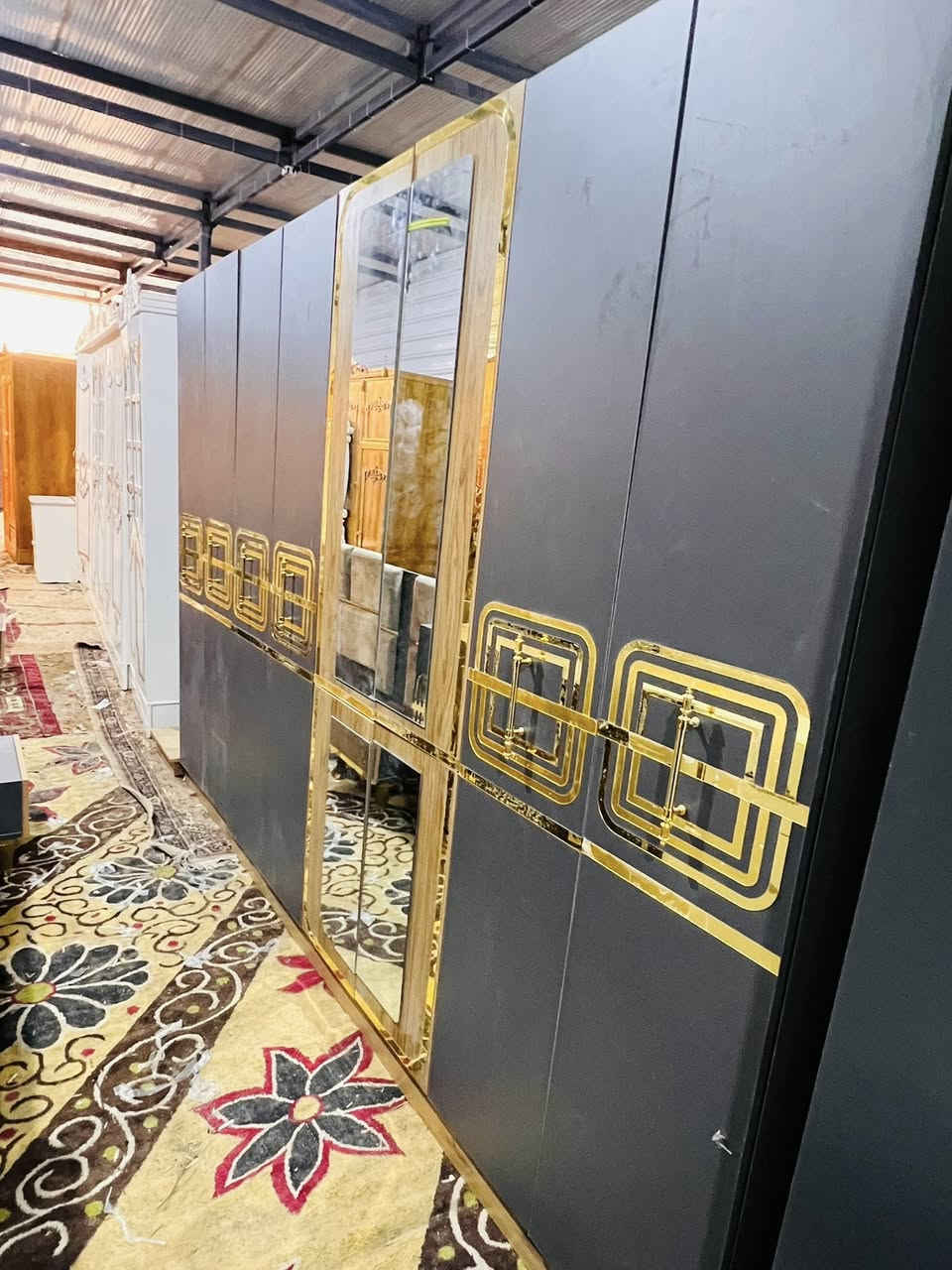 غرفه تركيه 7 قطع جديد مامستعمل للتواصل *********** 
معرض ومزاد النورين. مستعدون لشراء كافة الاثاث المنزلي وغرف النوم
