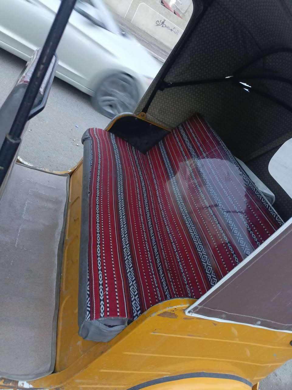 السلام وعليكم تكتك للبيع موديل 2020 بدون رقم بس  اوراق المصطفى حلوه نظيفه مكانه بغداد شعب سعره خمس ملاين وربع وبيه مجال 
لاستفسار ***********
