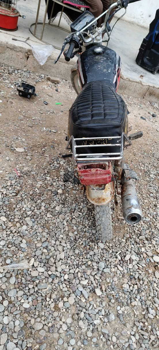 السلام عليكم موطور للبيع موديل 2021شقال نص هندل عايزو فقط كهربائيات السعر 225وبي مجال المكان قريت شميط ***********
