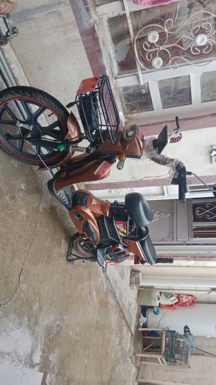 السلام وعليكم ورحمه الله وبركاته بايسكل للبيع شحن كبير نضيف فوال  مكان كركوك سعر 200بي مجال ***********
