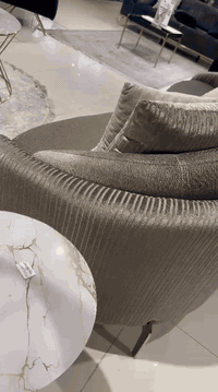 السلام عليكم عندي هذا طخم اخذته من مزاج سنتر عارضته للبيع مكاني داخل ميسان للشراي ***********
