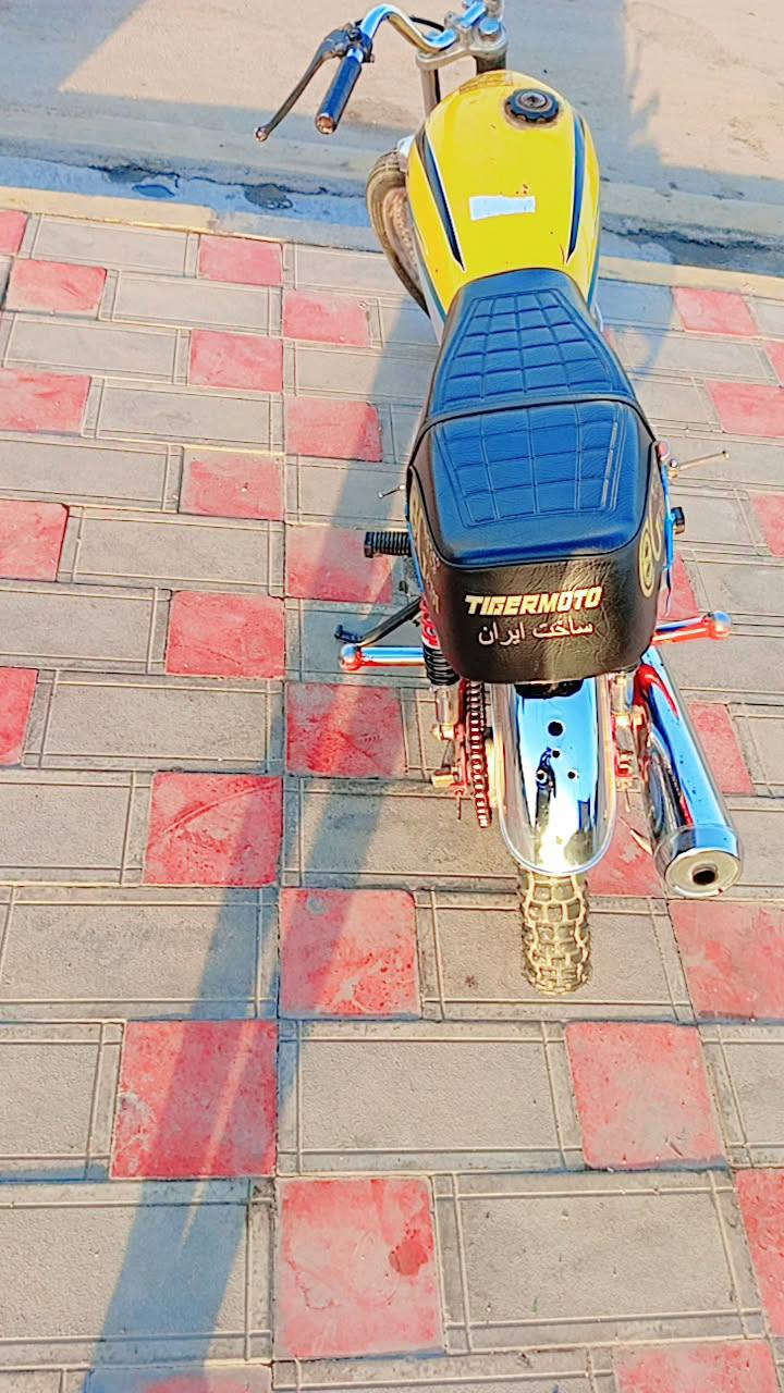 سلام عليكم دراجه اربعه كير للبيع شاصي مديل 15 اصولي ومحرك 21
دراجه اصوليه مكاني نجف شارع المطار القديم السعر 400 وبيهة مجال...واتساب موجود ***********
