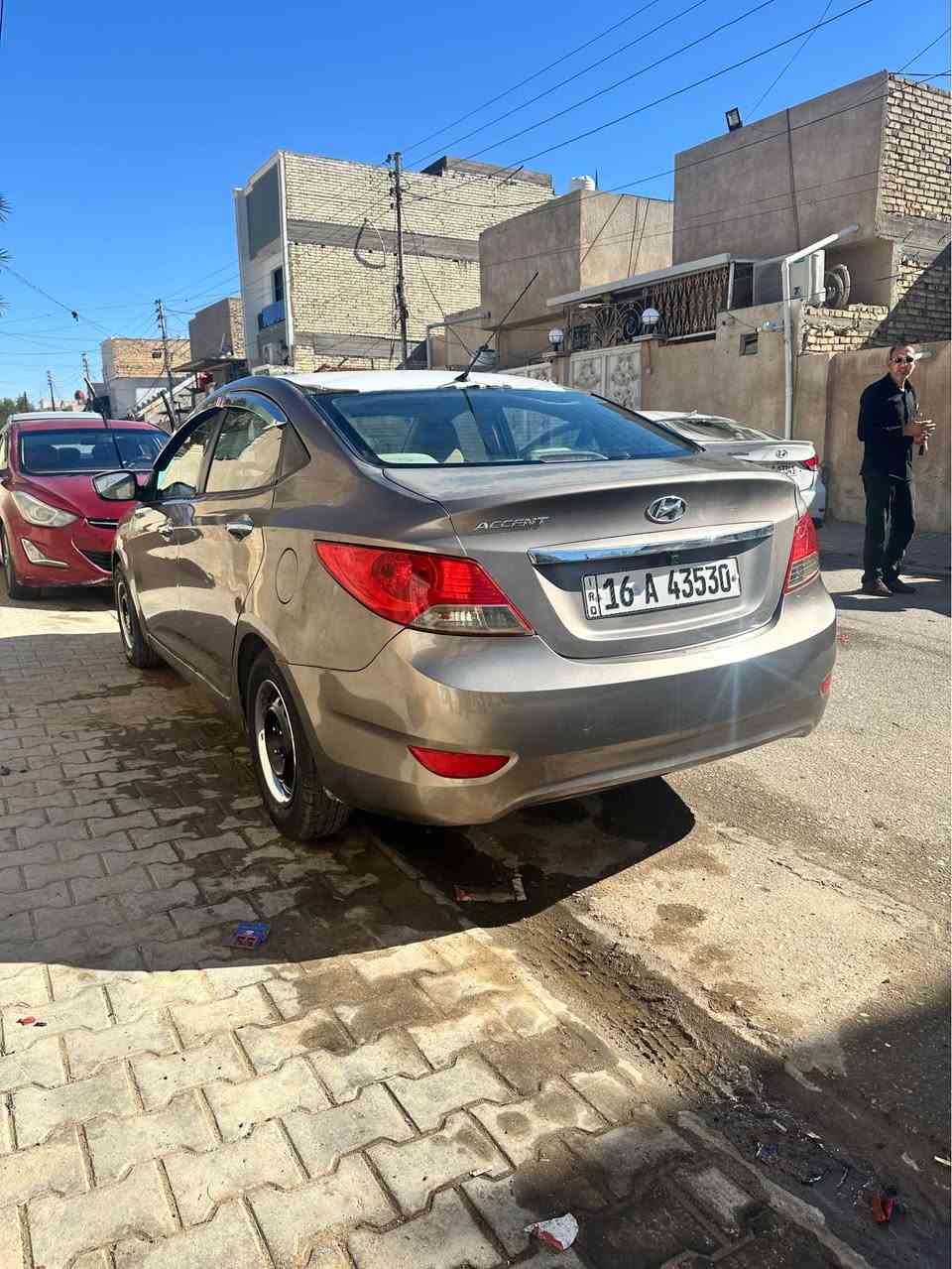 اكسنت 2015 محرك 1400 تدفئ تبريد جديد محرك قير جديد السياره غير مكفولة بيها مكانات صبغ السعر 73 وبيها مجال وبسمي رقم جديد سنوية ال 2029 هزه جديدة الهاتف ***********مكاني النجف حي الجزيرة قرب شارع الطاقة النجف, العراق
