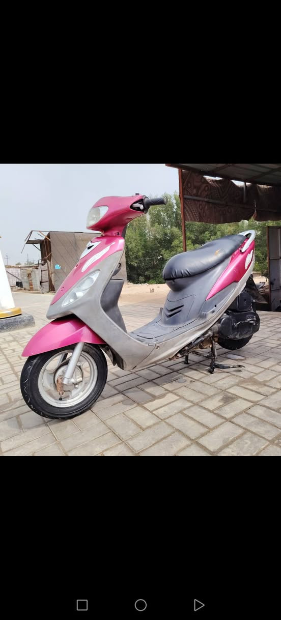 دراجه ماكس للبيع السعر ٥٠٠ وبيهه مجال دراجه مامفتوحه شرطة الشراي يتصل عل الرقم *********** مكانهه السماوه كرهبايات شغاله سلف هندر مكينه ناعمه
