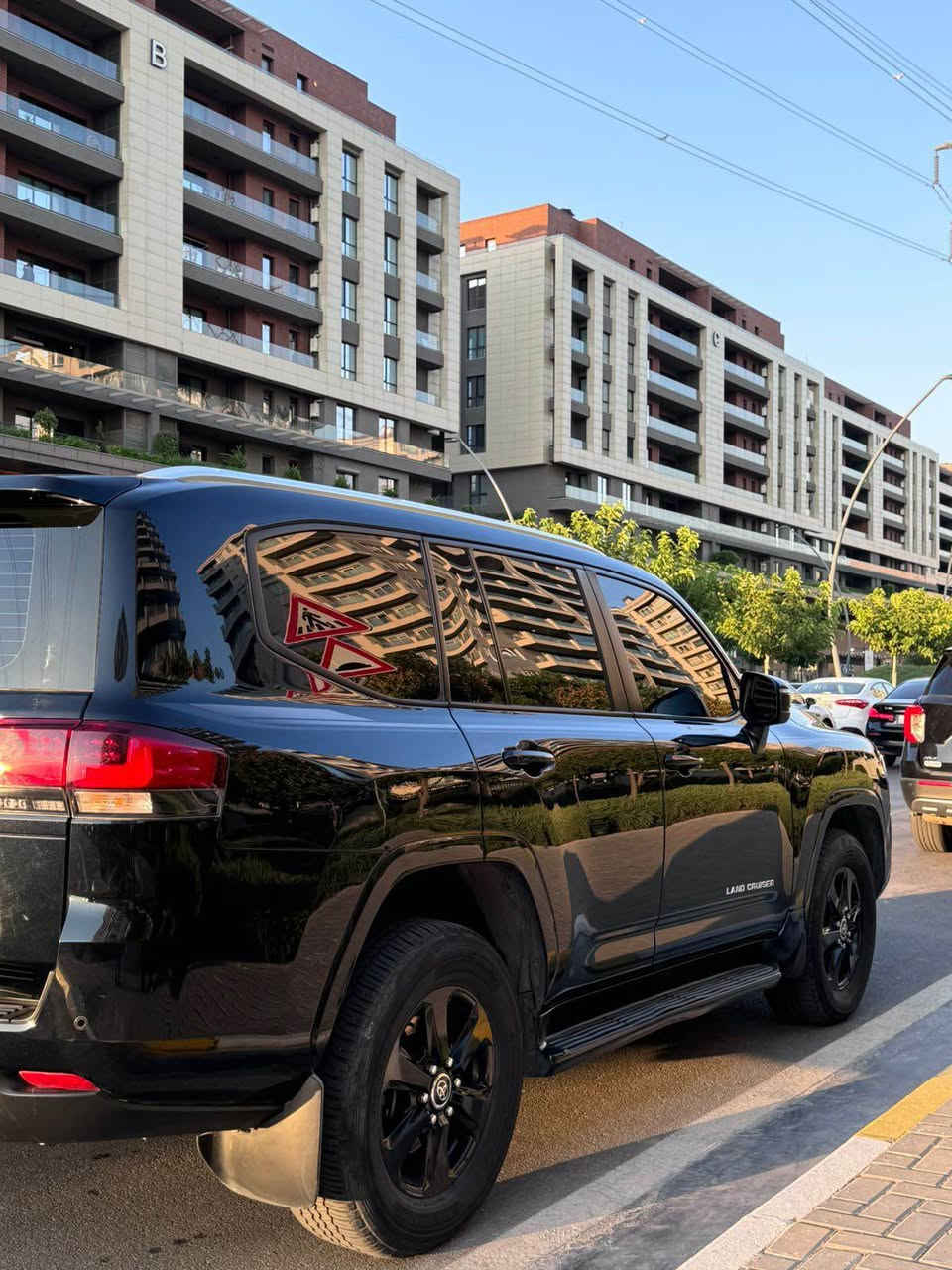 Toyota Land Cruiser Gx 2022 
شەریکەی سازە ٥٥ هەزار رۆشتوە بێ بۆیاخ بستێ pdr هەیە بەناوی خۆمەوەیە هەموو گیانی بەشەرت 
کامل کراوە بە gr 
شوێن سلێمانی 
*********** 
*********** السليمانية, العراق
