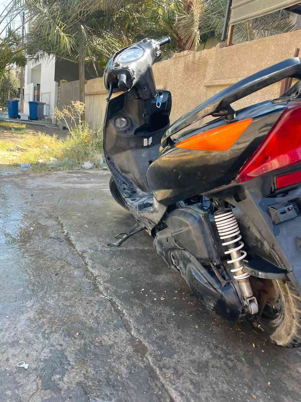 ثعلب ١٤٠ للبيع او لمراوس 
السعر ٣٠٠
 مكاني بغداد حي الجامعة 
رقمي ***********
