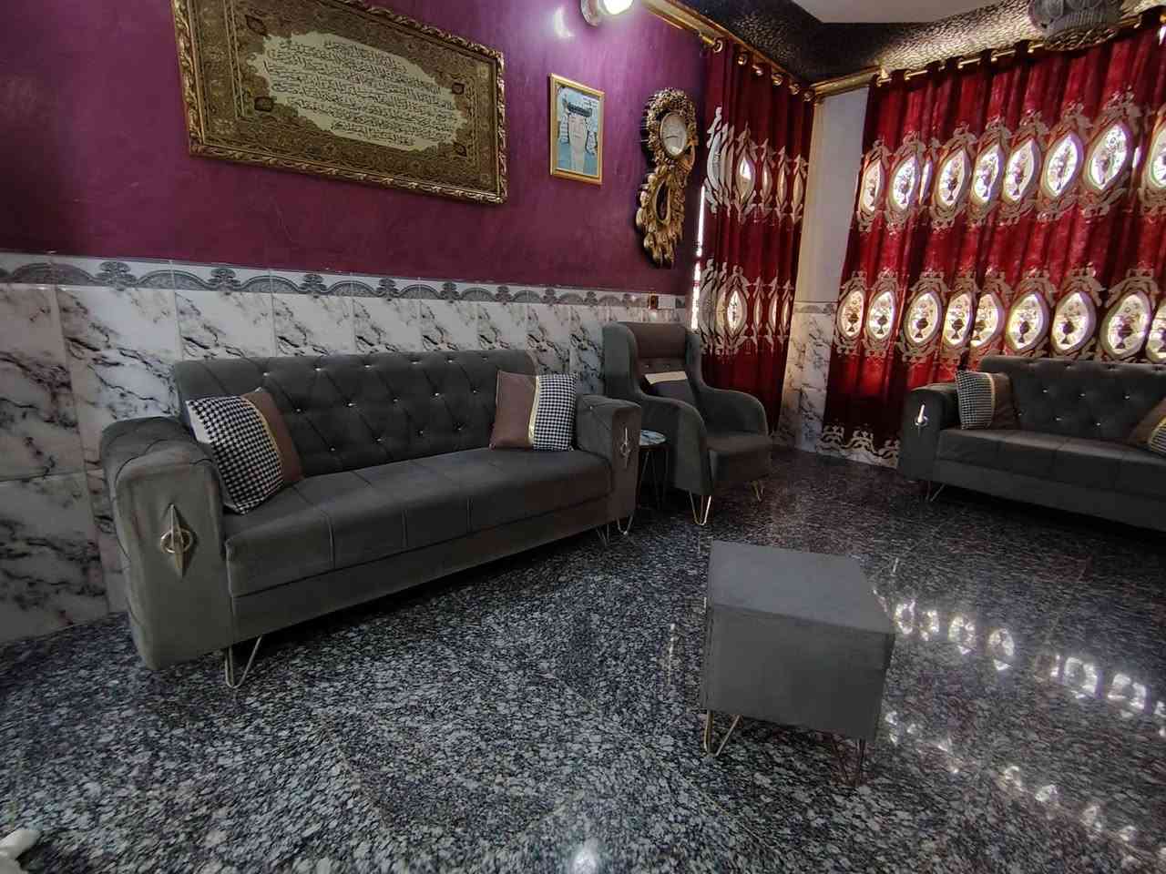 تخم مستعمل قليل 
السعر ٣٥٠
***********
