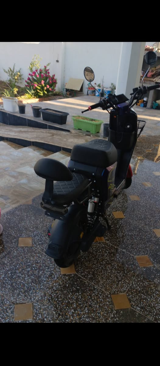 السلام عليكم دراجة شحن R9موديل 24 السعر 400 قفل *********** للتواصل واتساب
