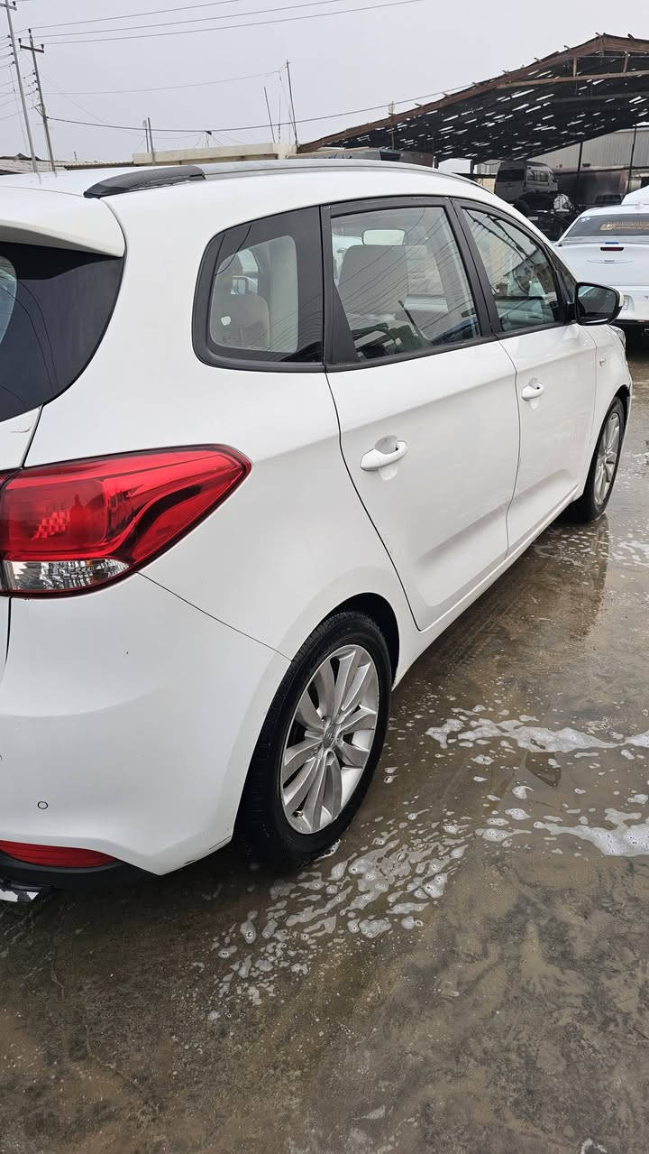 السلام عليكم
للبيع كيا كارنز 2014
خليجي
محرك 2000 دوش
سبعة راكب
كل التفاصيل موضحه بالسونار المرفق مع الصور بالمنشور
مكان السياره السماوه 
السعر 143 مع المجال البسيط 
*********** الشراي اتصل وكلشي سهل..
