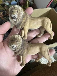 مجموعة اسود • ماركة شلايش • للحجز