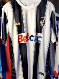 دريس زيدان نسخة يوفنتوس قياسات من S لل XXL جملة اقل عدد 5 قطع يجي سيري...