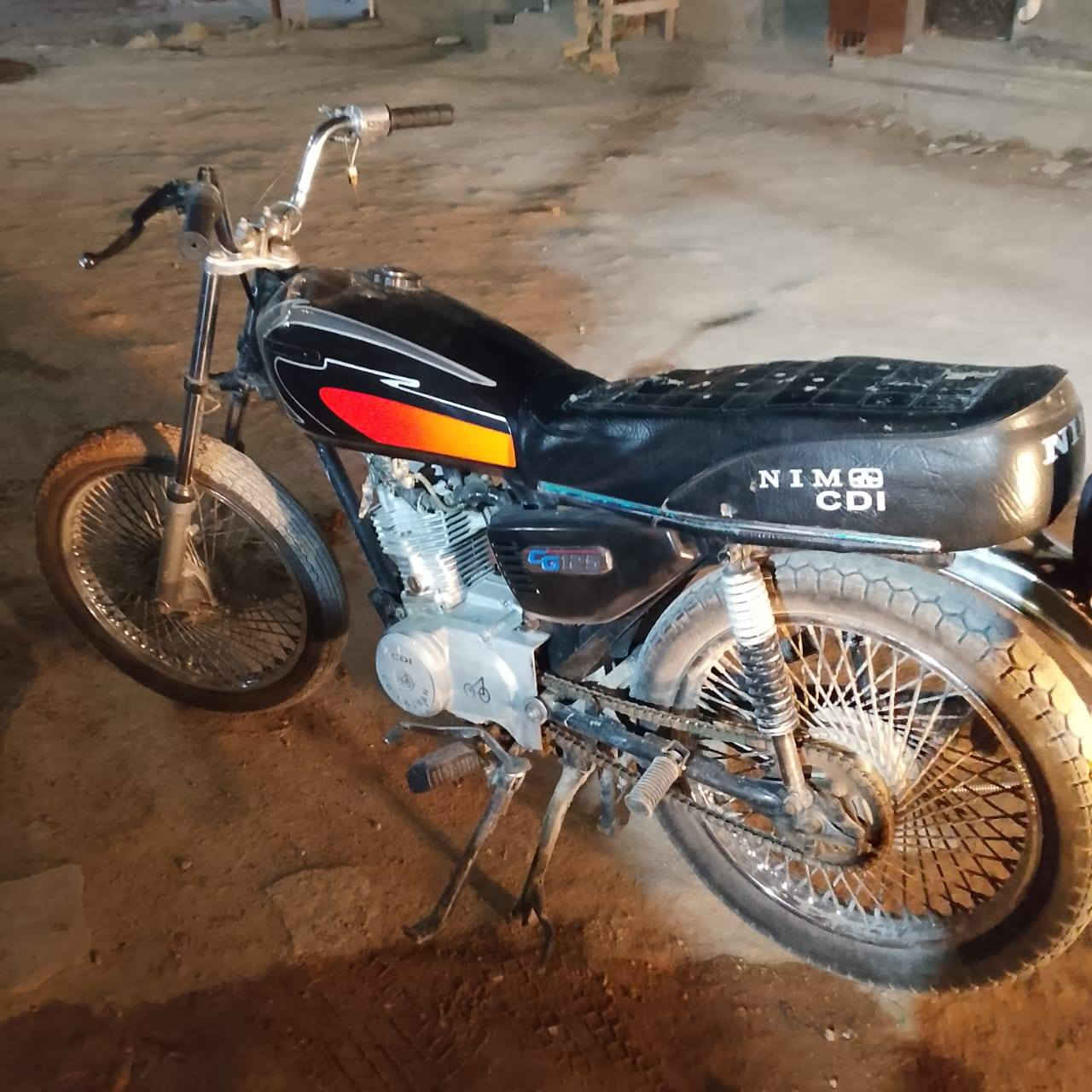 اربعه كير للبيع (كلك كلك) الدراجه نضيفه بس عوزه غسله الدراجه كلشي ما عايزه بس عندك بنجر التاير الكدام بيه خيط بخار
سعره (200)وبيه مجال قليل مكاني نجف مقابيل قريه الغدير 
***********
