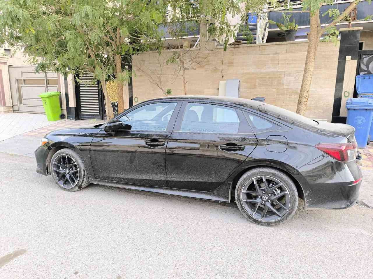 السلام عليكم
هوندا سيفيدا 2025 هايبرد  للبيع 
لون اسود محرك 2000 سي سي 
فئة سبورت حادثها موجود بالصور 
الي نشرتها صاير ليها ست قطع صبغ 
السيارة لا لغد ولا شاصي طاك بيها ايرباك دركة وبردة الصفحة اليمنه 
ماشية 22 الف 
السعر ب148 ورقة وبيها مجال بسيط 
الرقم ***********
