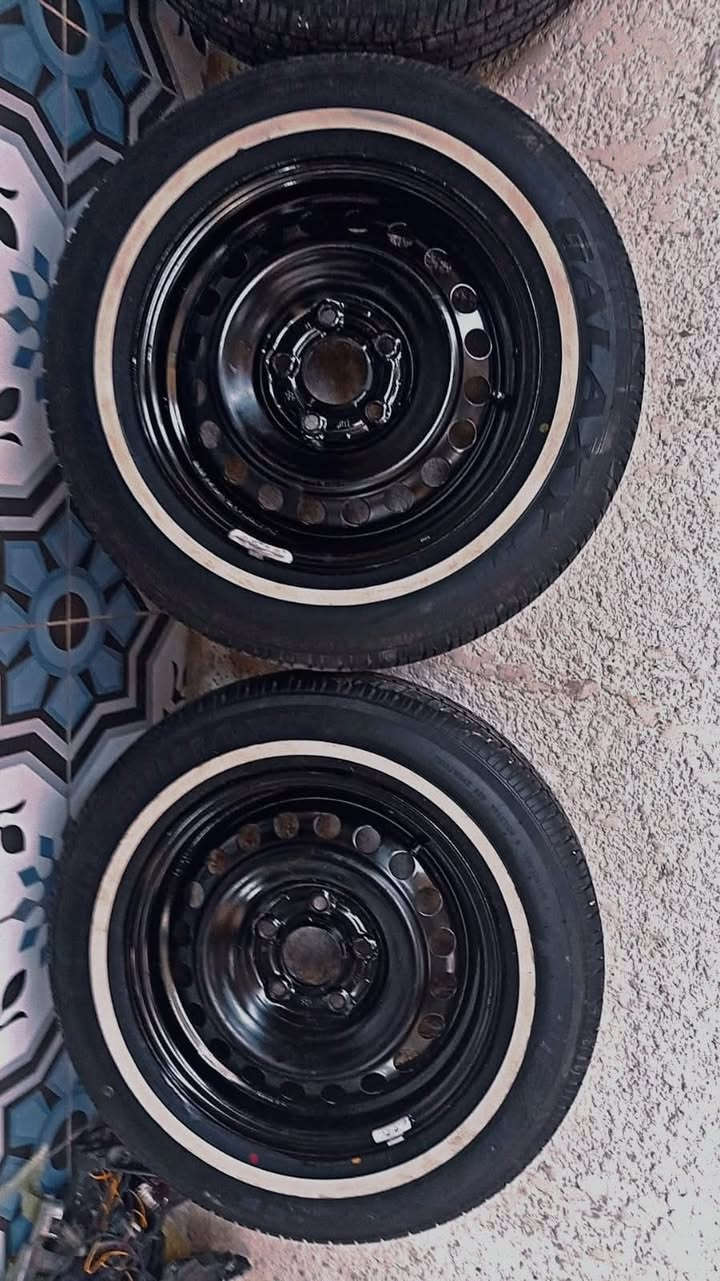 السلام عليكم شباب ويل حجم 15 مصبوغ  ابو الختم وابو 20 فتحه وتخم تاير ابو الخط لبارحه شاده وعلى الفحص ولكصب ام حساس جدد مكاني بصره سعر 300 وبيهن مجال اتصل وتدلل ***********
