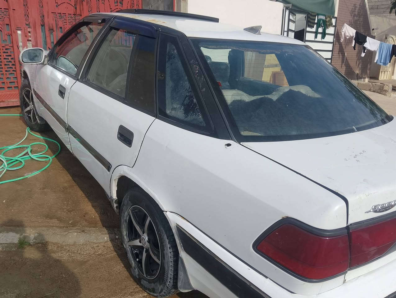 ئە م داوی بوفروشتن
بە س حاسیبە ی لە کە لە 
مە کینە ی شانزە ی فە له 
دیناری مە سرە فی نیە 
تابلی تندوتولە بیتە قە وڕە قە یە
سە یارە یە تابلی باکە ومالی دوستە 
سیعر15 وە رە قە ومە عمە لە 
شوین کەلار سمود 
***********
