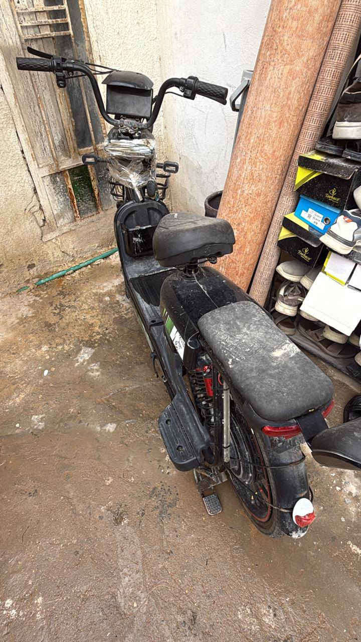 سلام عليكم شباب بايسكل شحن للبيع كامل جديد يشتغر نضيف اخو جديددد
السعر خاص


**إذا كنت صاحب هذا الإعلان وتريد حذفه لأي سبب، رجاءا أرسل رسالة إلى الدعم الفني**