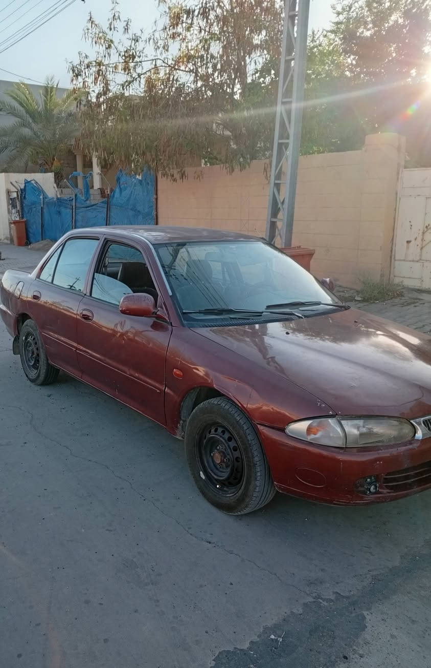 بروتون 2002  رقم نينوى 
حرة 
الصبغ بلادي  ما بيها صبغ 
محرك كير شرط 
السعر 42 ورقة  
للتواصل ***********
